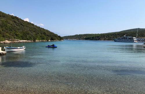 Villa Luisa Pucisca - 2 Häuser, 6 Schlafzimmer Insel Brac - Pool, Grill, Kamin, Tischtennis, Boccia - Foto 29