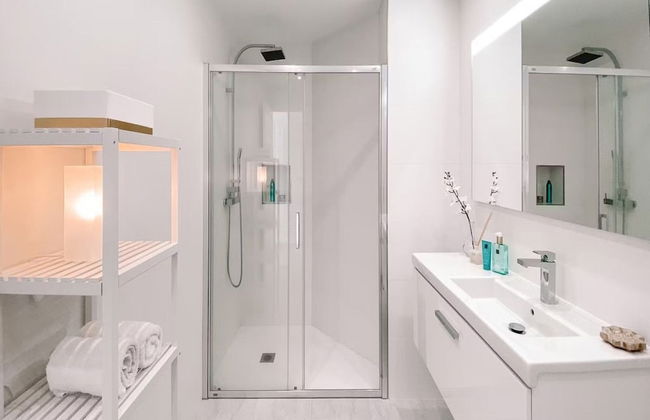 Premium Villa With Private Pool - Photo 12