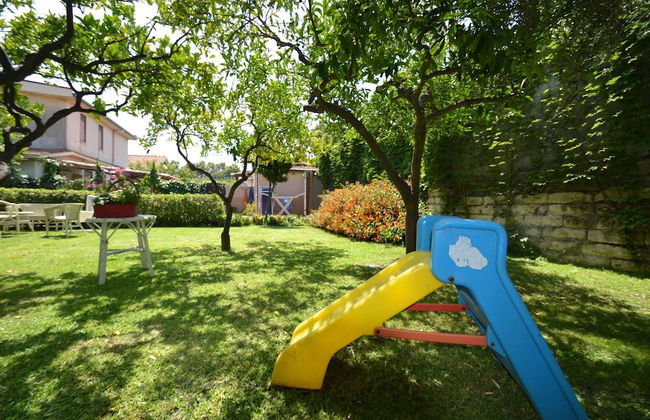 Detached House Near the sea With Garden and Terrace - Foto 19