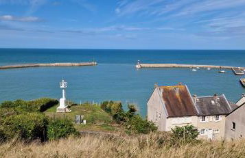 Les chats pitres Maison au calme rénovée avec jardin, terrasse aménagée, transats, abri à vélo, parking gratuit, 5 mn à pied du centre Bayeux proche des plages du débarquement - Photo 38