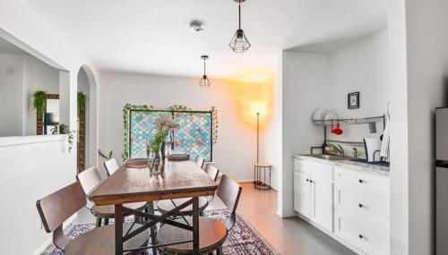 Walk to outlets free designated parking - Foto 4