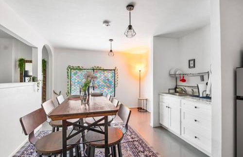 Walk to outlets free designated parking - Foto 4