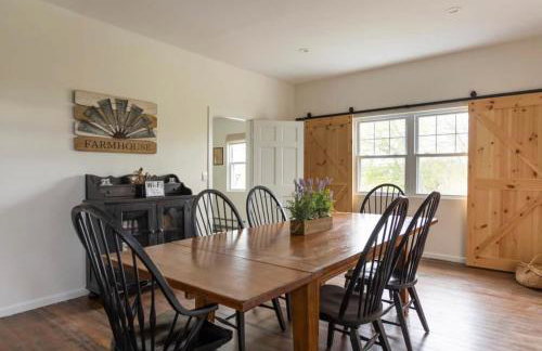 Modern Farmhouse Retreat North Fork Wine Country - Foto 9