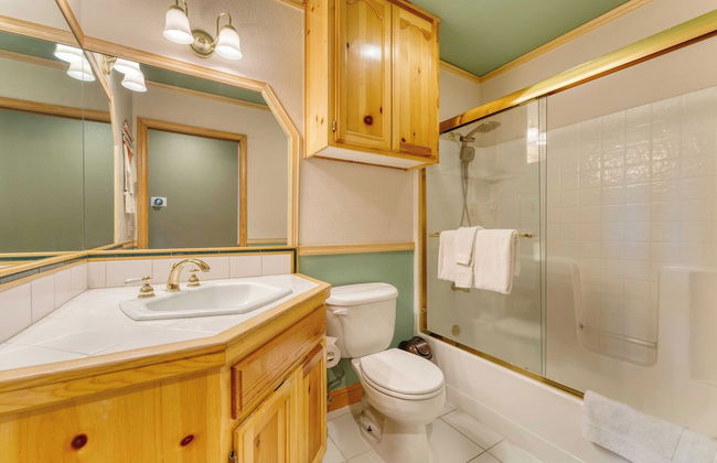 Golden Summit by Avantstay Stunning Secluded Cabin w/ Access to Tahoe Donner - Foto 44