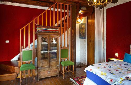 Cottage in Italy With Alpine Fireplace - Foto 27