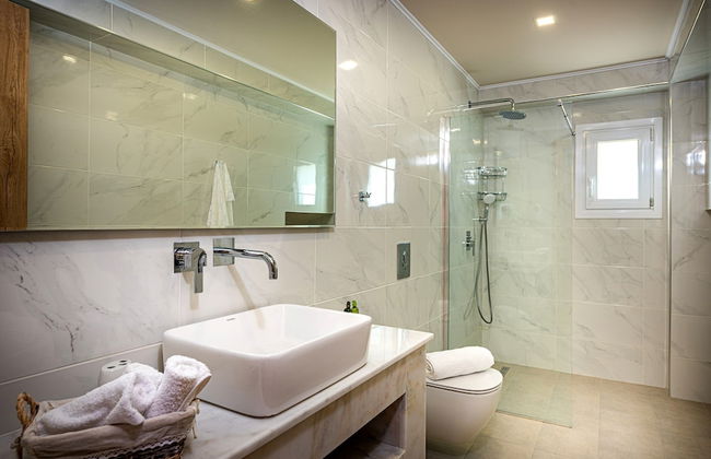 VILLA HILL FAMILIES ONLY - Photo 13