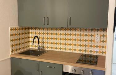 Charmant appartement cosy, terrasse proche des pistes et du centre du village - WIFI gratuit - Foto 3