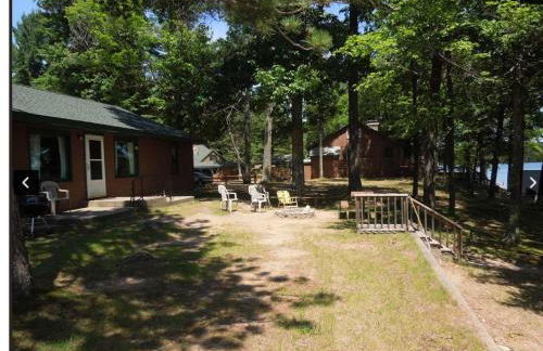 Bayview Cottage 3BR Fireplace Lakefront - Photo 17