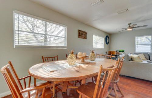 Sunny Fort Walton Beach Vacation Rental with Yard! - Foto 8