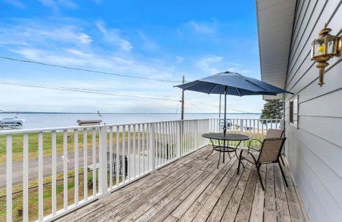 The Golden Eagle of Houghton Lake - Foto 19