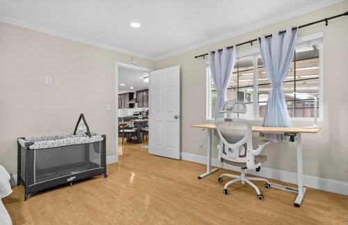 35674 - Newark Family-Friendly 4BR 3BA Retreat - Foto 14