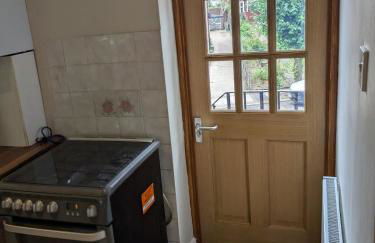 Quiet apartment 1 or 2 bedrooms Local Bus Train Tube - Foto 13