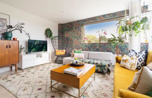 Boutique Brick Lane 2-Bed, Colourful City Vibes - Foto 1