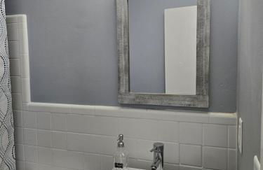 2 King Beds Near Airport - The Silver Hideaway - Foto 6