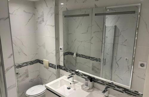 Villa luxueuse et Moderne avec piscine ! - Photo 26