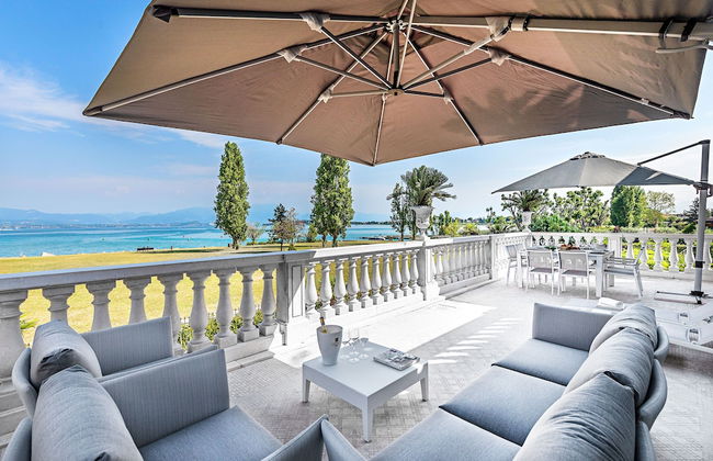 Luxury Lakefront Catullo with pool - Photo 62