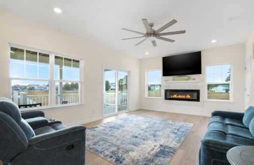 Robert's Retreat - Brand new home w/ gorgeous water views! - Foto 18