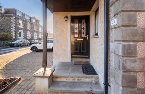 Spacious 3 Bedroom Retreat for up to 6 - Foto 6