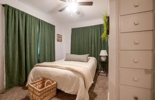 Home Sweet Home - Loft 3 BR - 1 BA WIFI SMART TV - Photo 19