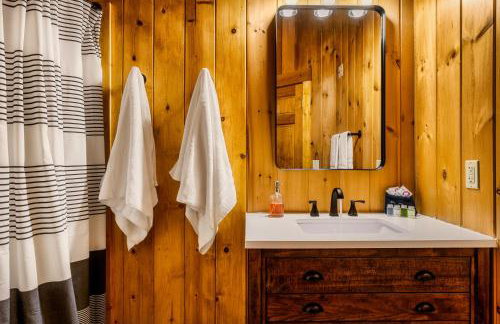 Splashtacular: Indoor Pool~Gorgeous Views~HotTub~GameRoom~Resort - Photo 46