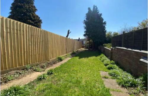 Balmoral House - Holiday Home - Photo 25