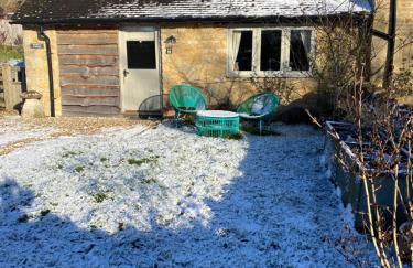 Cosy Cotswolds Self-Contained One Bedroom Cottage - Foto 4