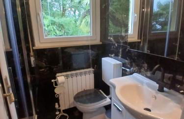 Apartment with Panoramic Lake View & Terrace in Pino, Lago Maggiore - Casa Roccia No 7 - Foto 25