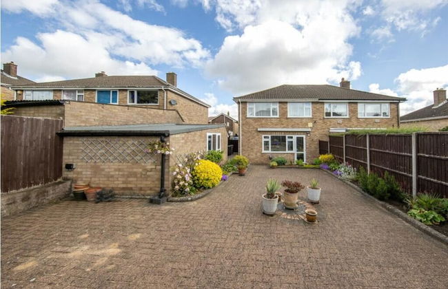 Beaconsfield - Photo 17