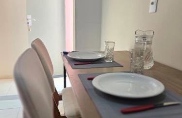 Apartment - Pool - Air - conditioning - Near the Airport - Foto 3