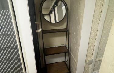 Ground Floor Cute & Cozy - 1 Person Studio - South Pier - Foto 6