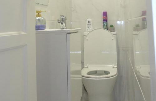 Chachino Guesthouse -5 Mins walk to Train & Bus Station - Foto 55