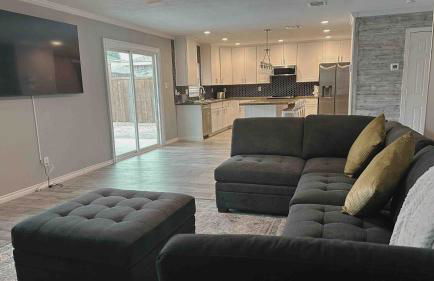 Retreat close to Lewisville Lake with pool, pet ok - Photo 27