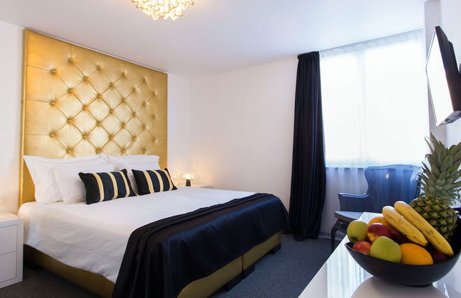 B Gold Luxury Rooms - Foto 18