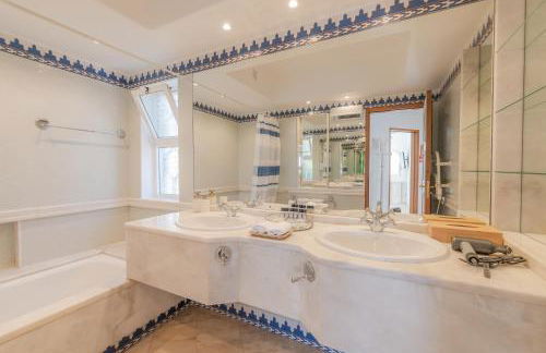 Ocean Vista Retreat with Beach & Pool Access by Drago Rentals - Foto 28