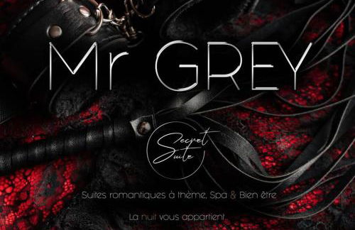 SECRET SUITE "Mr Grey" - Jacuzzi privatif - Gare RER C - Proche Paris - Foto 22