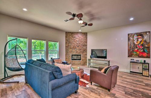 Modern Family Home Near ATandT Stadium and More! - Foto 1