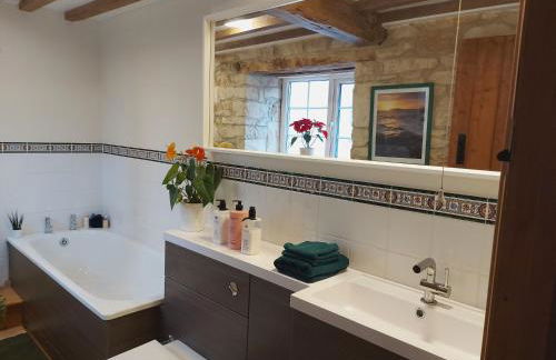 Thames Head Wharf - Historic Cotswold Cottage with Stunning Countryside Views - Foto 41