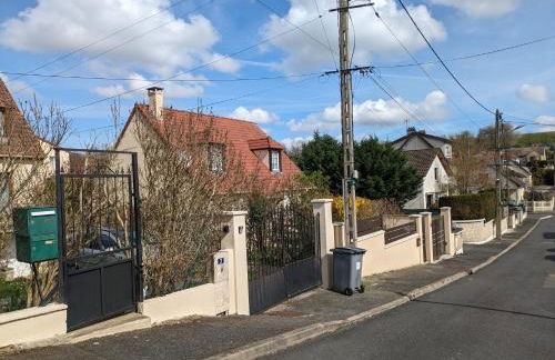 Petite maison proche l'aéroport Charles de Gaules, parc Astérix et Stade de France - Foto 9