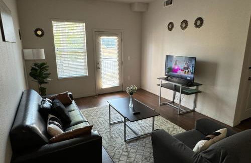 Private 2Bdrm Apartment Convenient to All - Foto 40