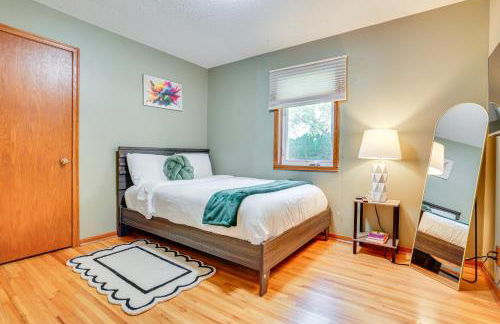 Spacious Cottage Grove Haven Near Downtown St Paul - Photo 16