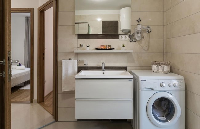 Spacious Holiday Home With Swimming Pool - Foto 25