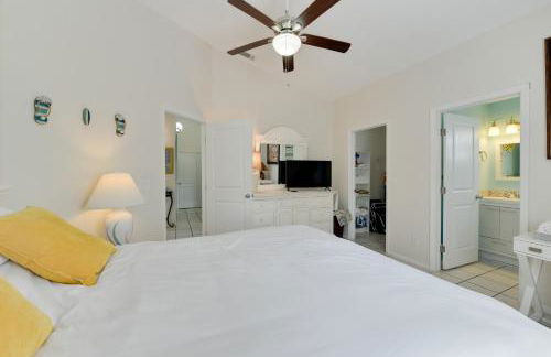 Couples Getaway Near Historic Downtown Venice! - Foto 18