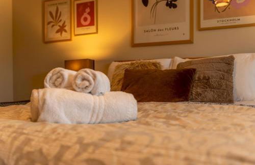 Charming Modern Retreat with Private Garden - Pass the Keys - Foto 16