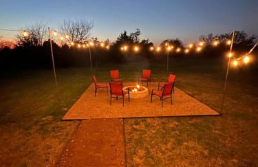 Modern Farmhouse in McDade - Foto 15