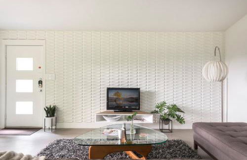 Quiet Haven with Huge Fenced Yard Fast Internet by Lodgewell - Photo 5