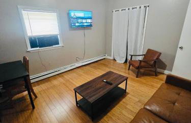 Suites on East Side near Whole Foods, Brown University, Miriam Hospital, MBTA, Downtown, - Foto 49