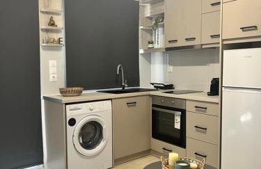 Grey Studio House - Photo 15