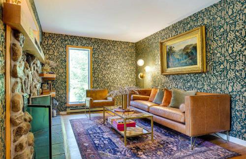 Lake George Oasis with 9 Acres, Hot Tub and Game Room! - Foto 13