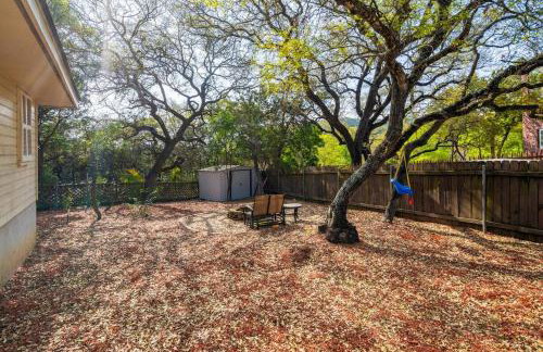 The Corniest Property in Texas ♥ 4 BR ♥ 1/4 Acre ♥ - Foto 53