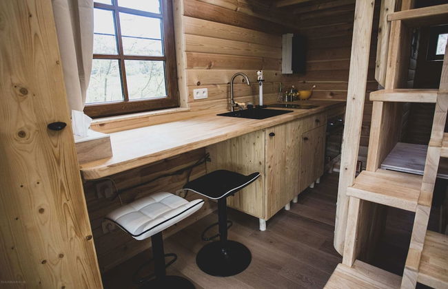 Romantic Woodland Chalet - Photo 6